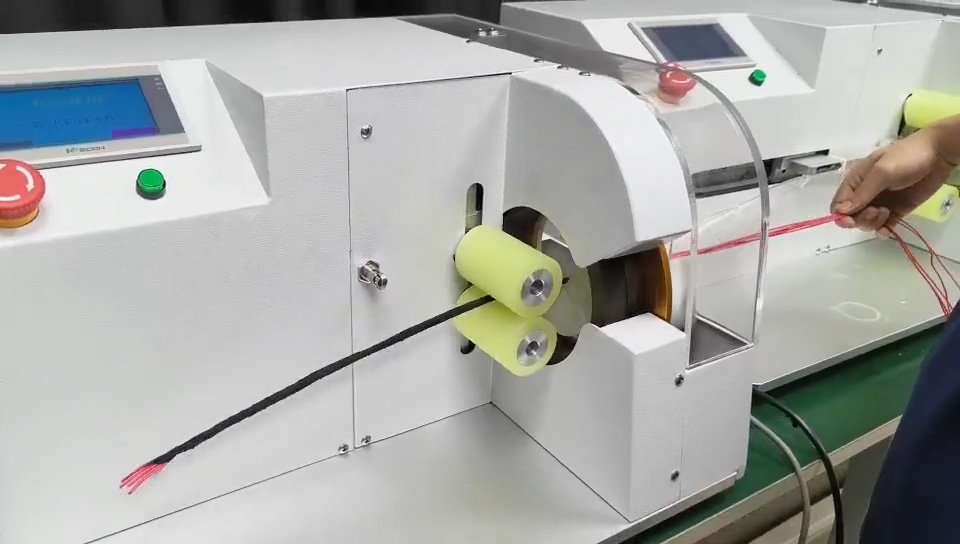 Intelligente Flockband-Umwickelmaschine 5M - Präzise Spannungseinstellung für Drahtverarbeitung