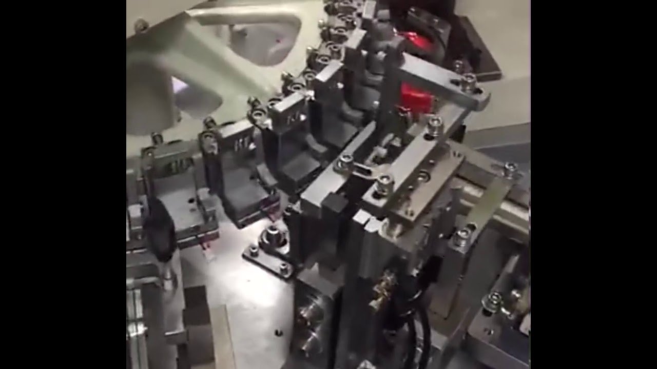 Vollautomatische 2P Parallelader-Einzelkopf-Verzinnungsmaschine für Durchgangsgehäuse-Klemmen