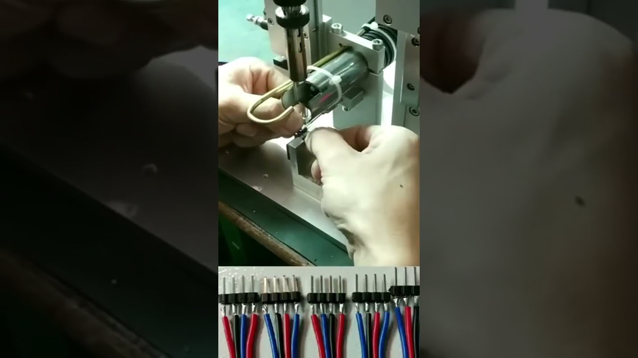 Halbautomatische Lötmaschine für Kabelverarbeitung – Effiziente Fabrikausrüstung