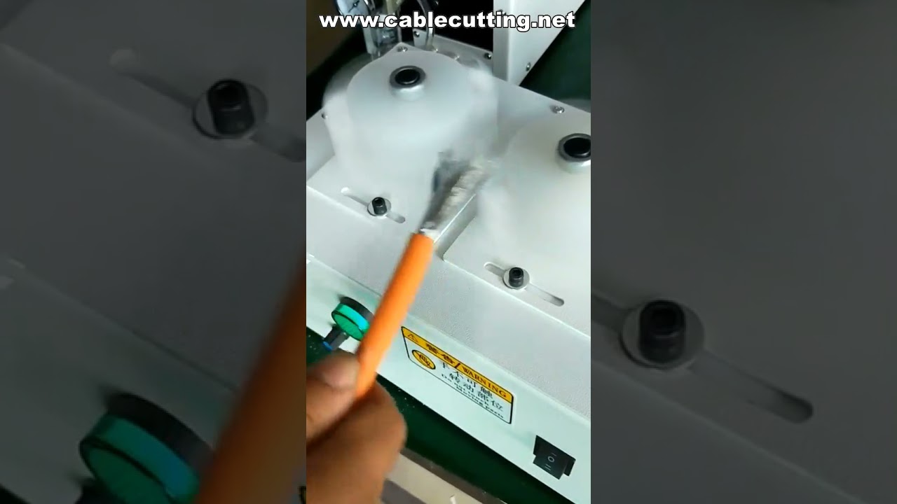 Präzise Netzwerk-Bürstmaschine & Schirmungsteiler für Kabelverarbeitung