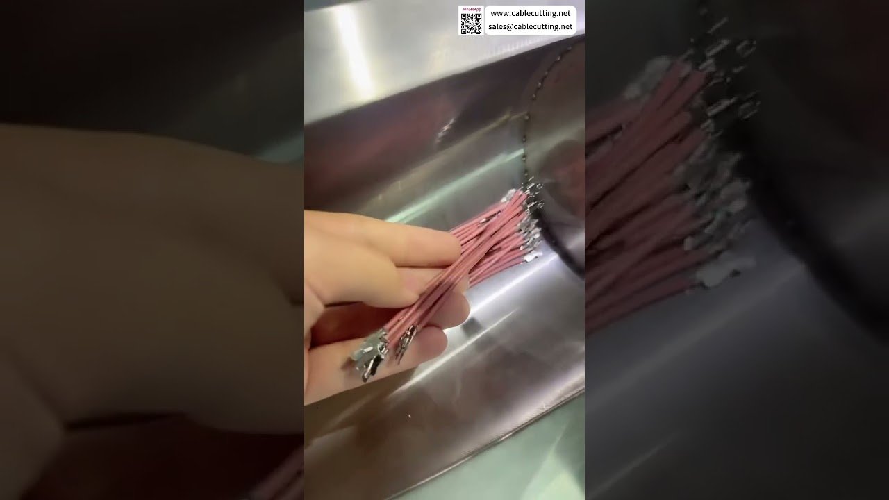 Professionelles Abisolieren und Crimpen von Silikonkabeln mit Reverse-Strip-Feed-Technologie für kundenspezifische Prüf- und Ausgabesysteme