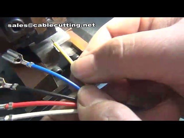 Hochwertige Abisolier-Schneid-Crimp-Maschine | Automatische Terminalmaschine | Kabelcutter und Crimpvorrichtung