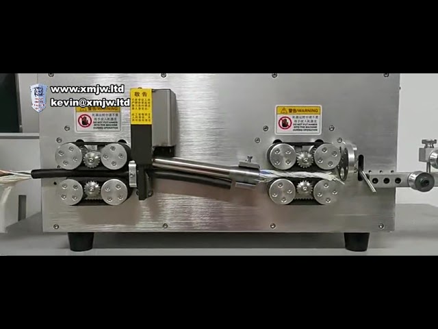 Hochgeschwindigkeits-Automatikmaschine zum Schneiden und Abisolieren von 70 mm² Kabeln (computergesteuert)