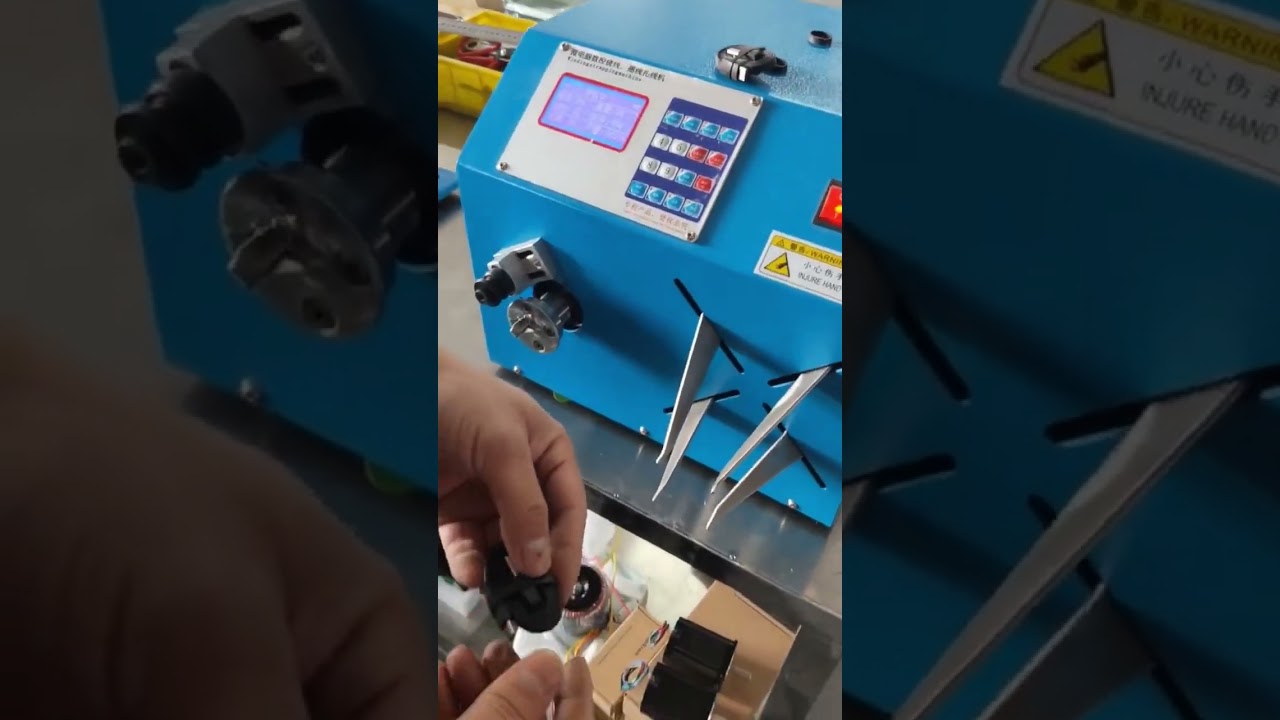 Gummiring-Ausdehnungsmaschine mit Wickelfunktion | Echtaufnahme aus der Fabrik #Maschine #Fabrik