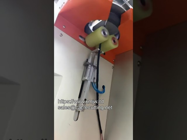 Automatische Kabelbaum-Wickelmaschine mit überlappender Kantenabklebung