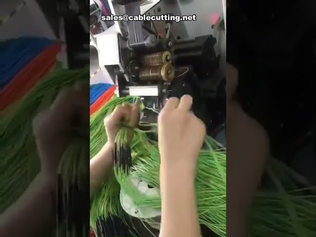 Halbautomatische Abklebmaschine aus China – Kabelabklebmaschine für Fabrikautomatisierung zu verkaufen