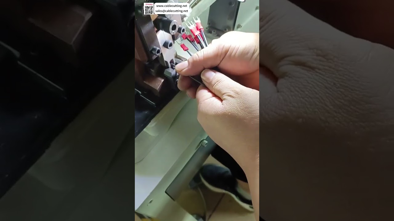 Schwingförderer-Automatikzuführung für Kabelschuh-Krimpmaschinen – Höchste Effizienz & Qualität