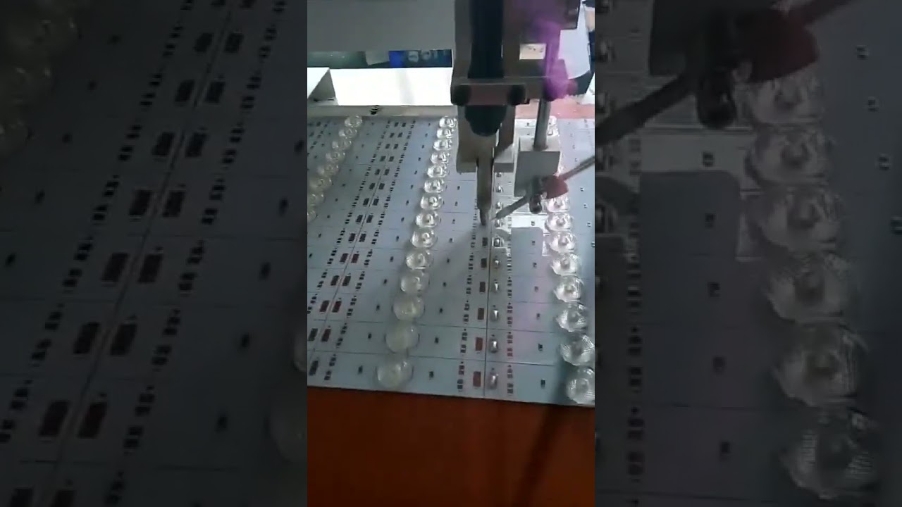 WPM-142 LED-Modul Lötmaschine: Präzise Automatisierung für Ihre Produktion