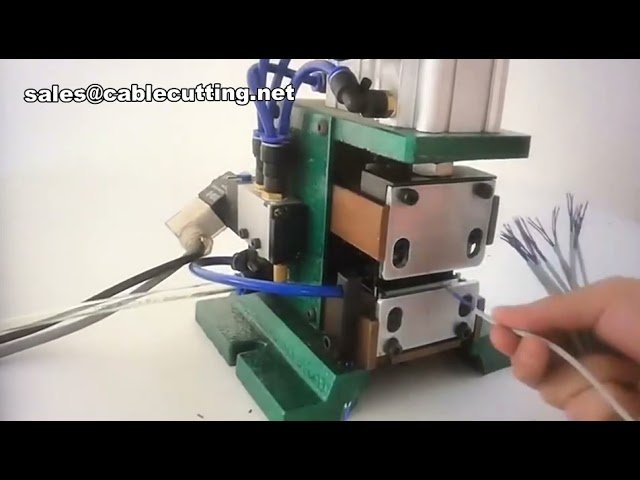 Pneumatische Abisoliermaschine für Mehrleiterkabel – Effiziente Kabelabisolierung für die Automatisierung