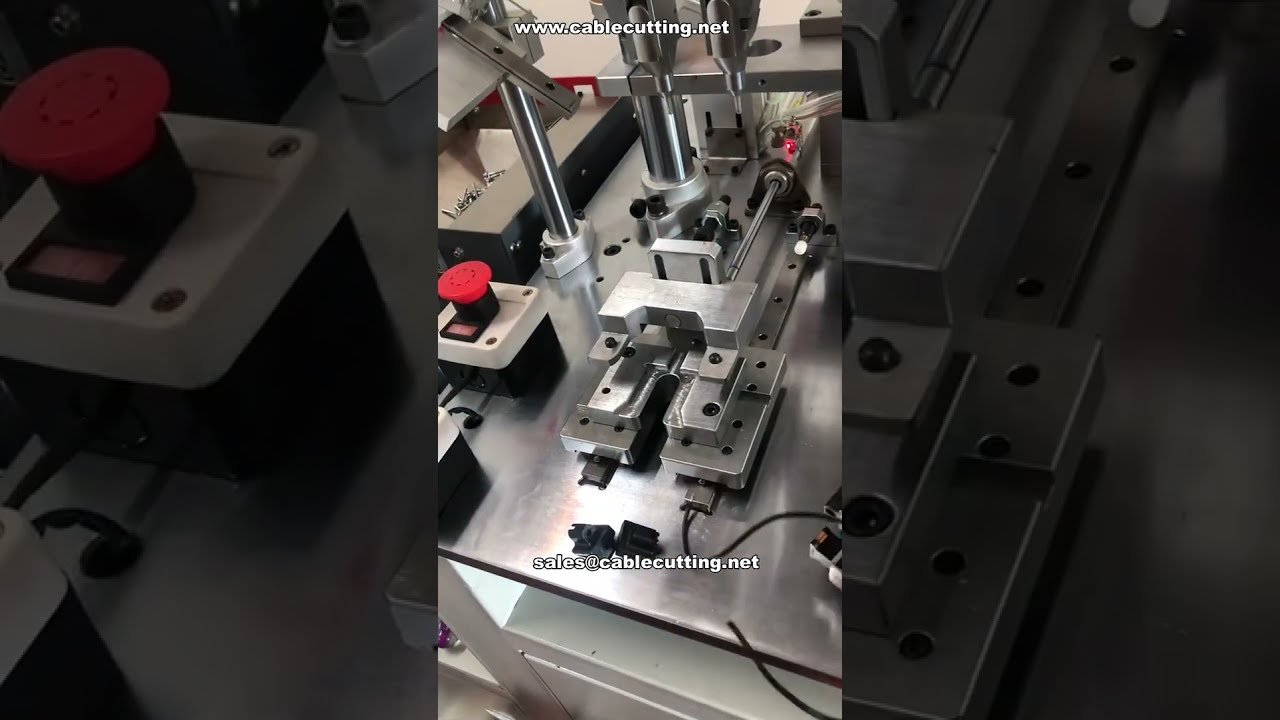 Mehrachsige Einstations-Schraubmaschine für die Endmontage – Automatisierungslösung vom Hersteller