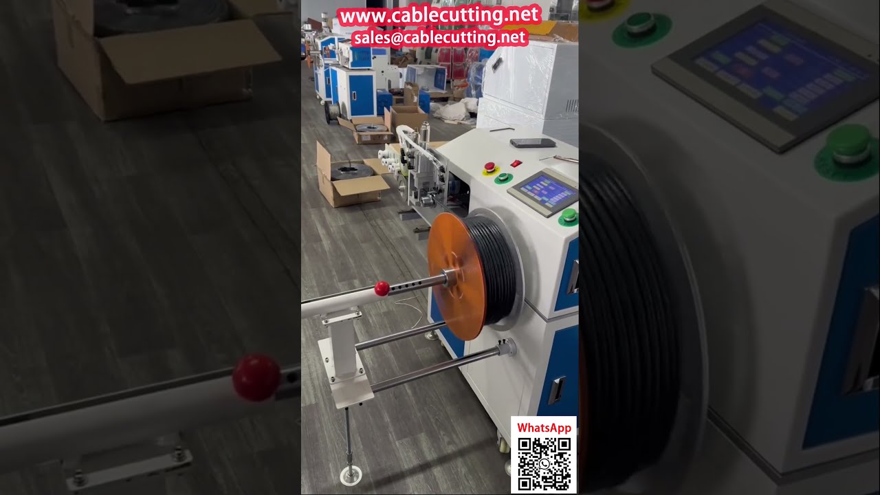 Automatische Wickel- und Abwickelmaschine für höchste Produktionseffizienz