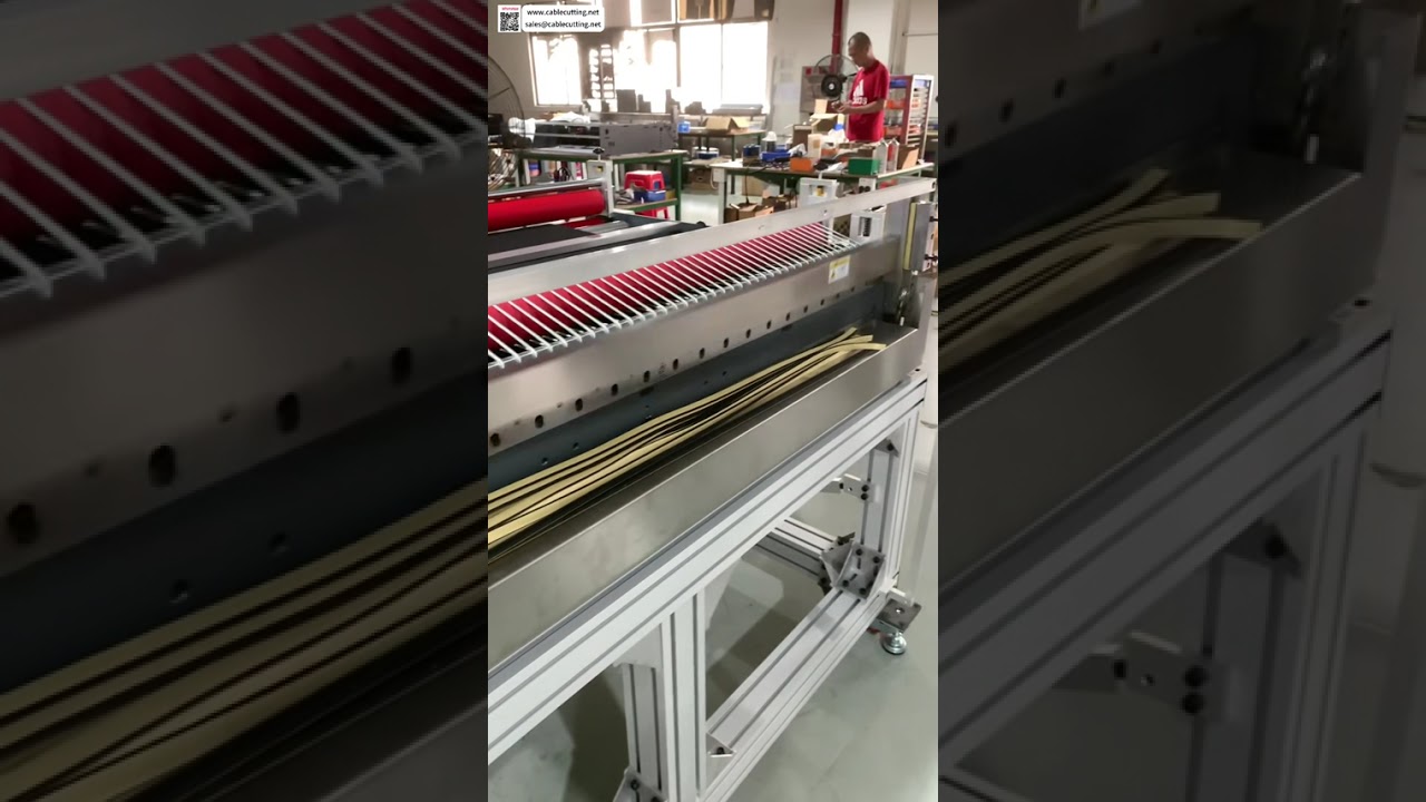 Hochleistungs-Schaumstoff-Schneidemaschine mit Kleberücken für automatische Produktionsprozesse – Schnelle Werkzeugeinrichtung für industrielle Effizienz