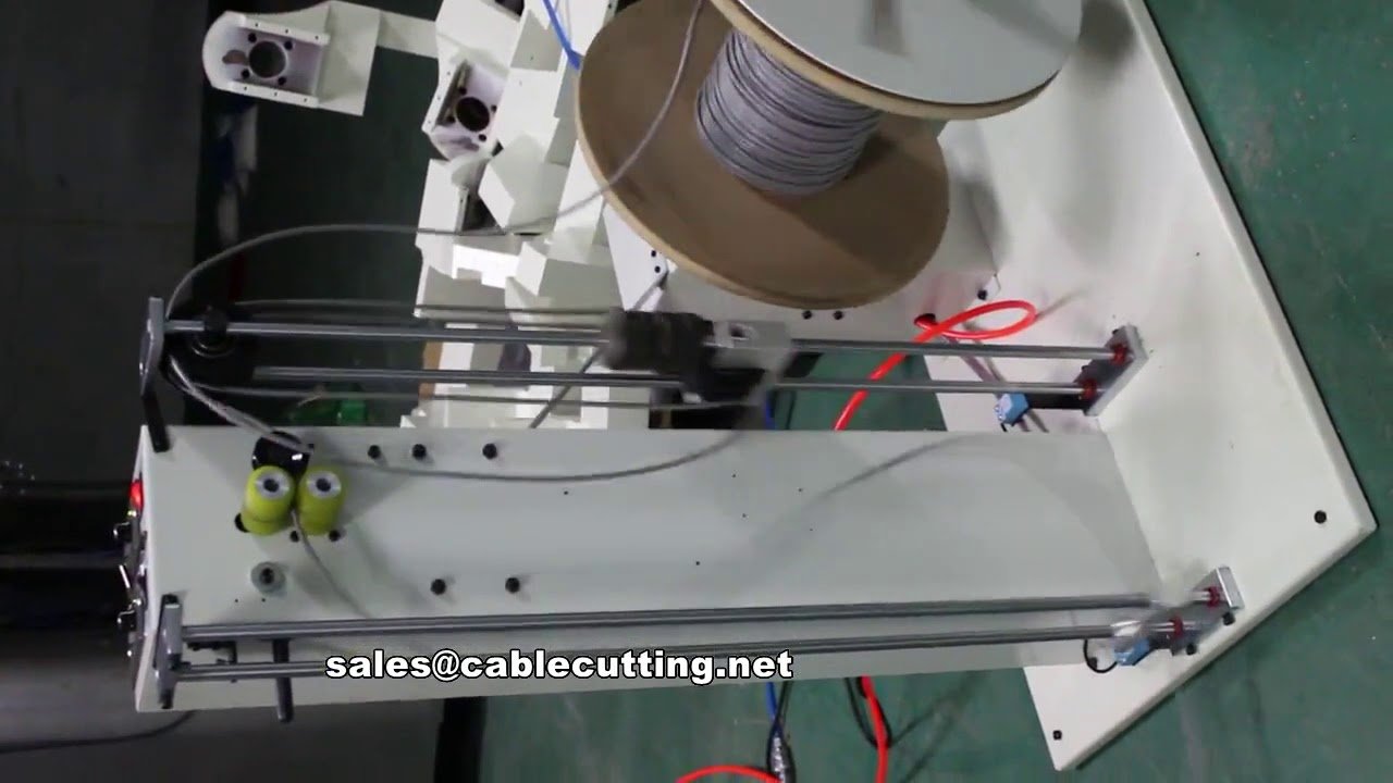 Automatische Drahtabspul- und Zuführmaschine für die industrielle Fertigung