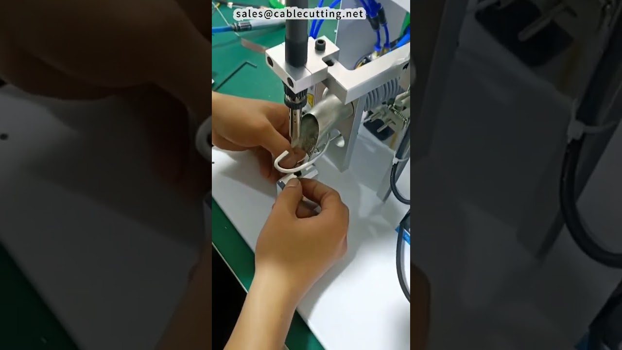 Universelle halbautomatische Lötmaschine: Basisvorrichtung im Handumdrehen wechseln