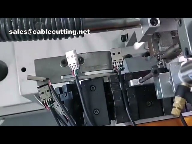 Automatische USB-Datenkabel-Lötmaschine – Effiziente Produktionslinie für USB-Kabel-Fabriken