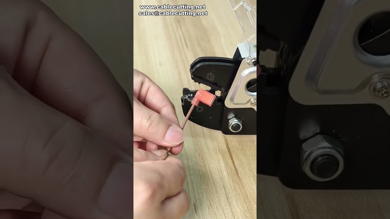 Pneumatische Quetschzange AM 10 – Präzises Crimpen von Flaggenklemmen