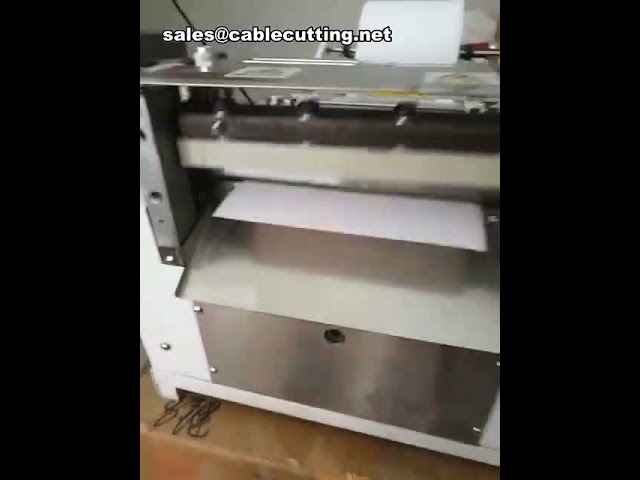 Automatische Bandschneidemaschine für Stoffbänder | Präzises Schneiden & hohe Effizienz