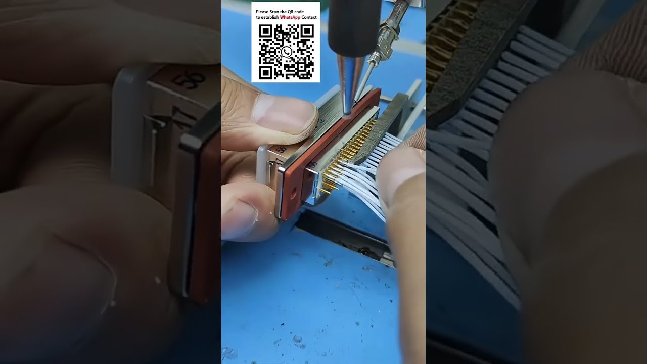 Halbautomatische Lötmaschine für DB-Stecker & Kabelbäume | Löttechnik