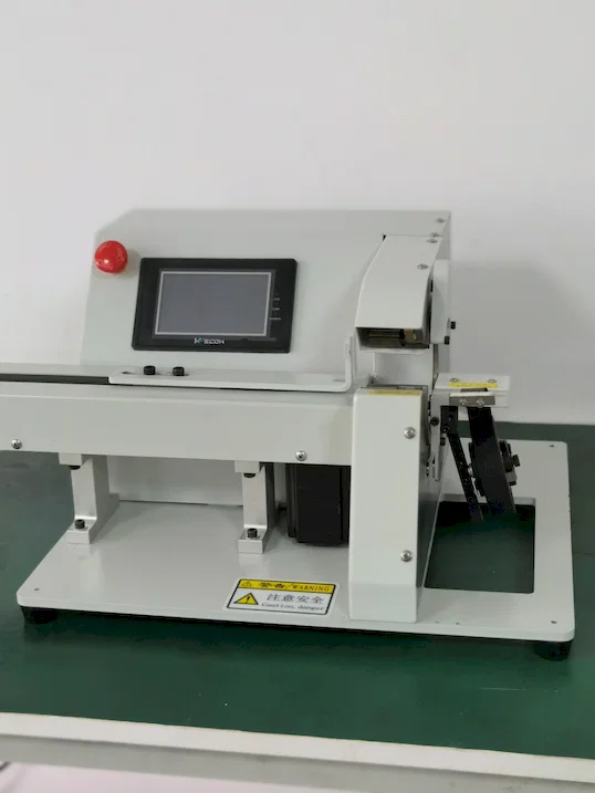 Automatische Bandwickelmaschine mit Zugdraht - Präzisionswicklung WPM-303K Thumb